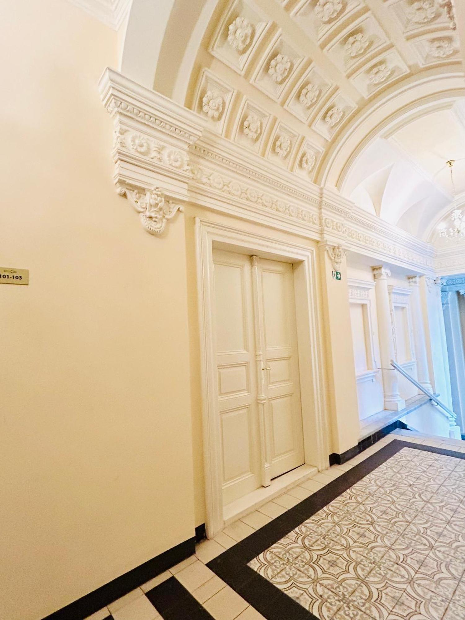 New Design & Style Apartments 50M From Wenceslas Square Praga Esterno foto