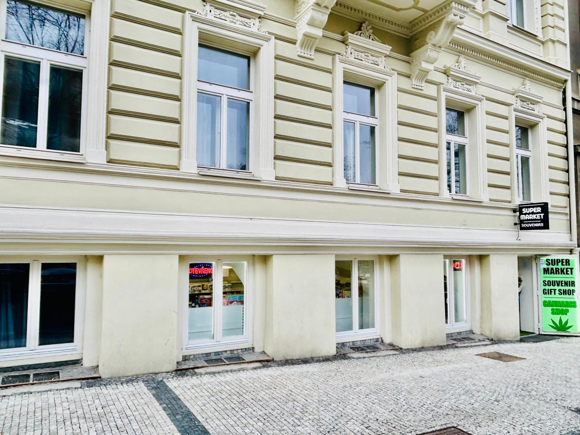 New Design & Style Apartments 50M From Wenceslas Square Praga Esterno foto