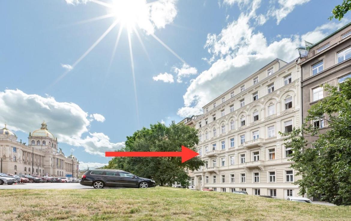 New Design & Style Apartments 50M From Wenceslas Square Praga Esterno foto