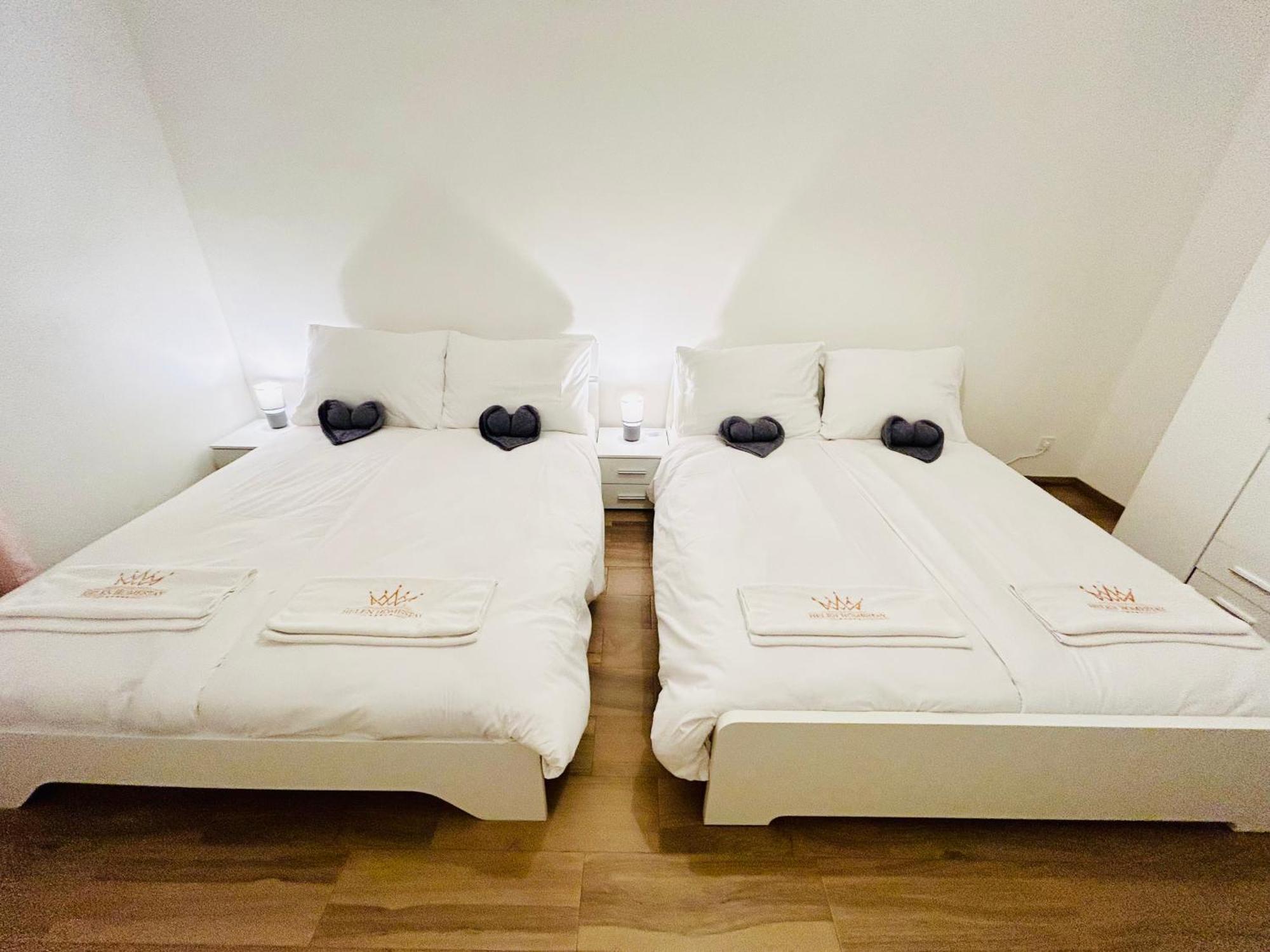 New Design & Style Apartments 50M From Wenceslas Square Praga Esterno foto