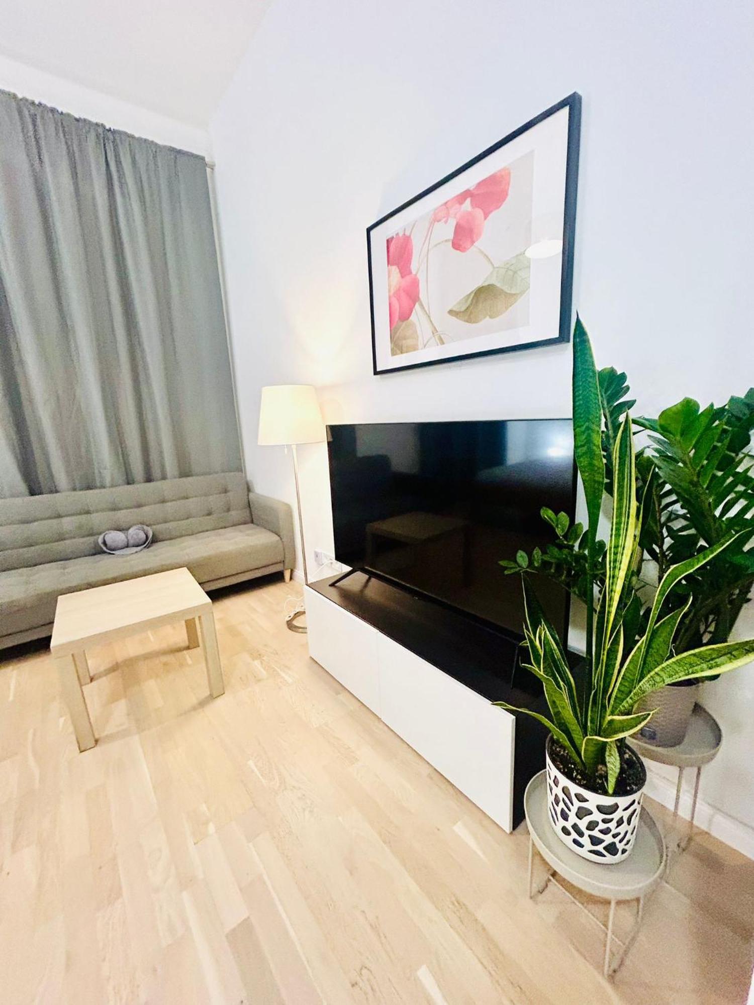 New Design & Style Apartments 50M From Wenceslas Square Praga Esterno foto