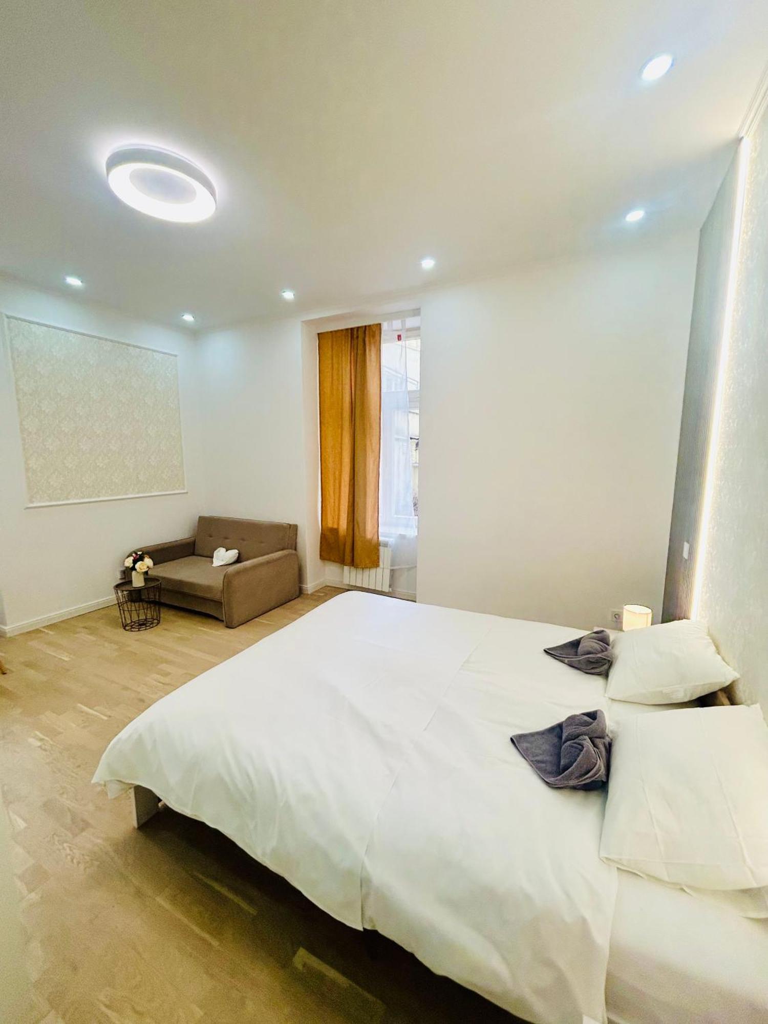 New Design & Style Apartments 50M From Wenceslas Square Praga Esterno foto
